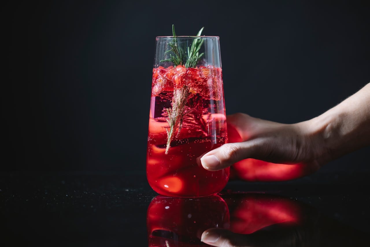 Monaco Drink: A Sweet, Refreshing French Cocktail You’ll Love